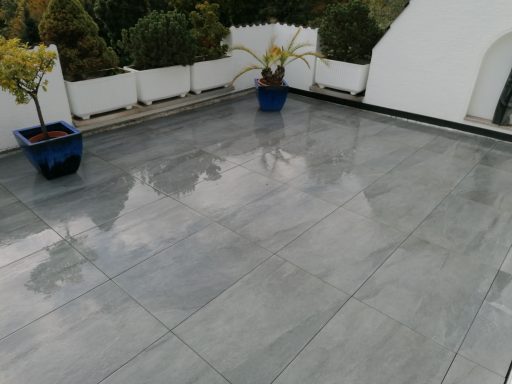 Verlegung auf Stelzenlager